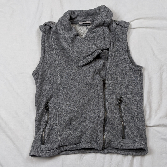GAP Jackets & Blazers - ✿❀ GAP Gray Zipper Detailed Vest ❀✿